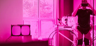 光带个头盔哪里够?AxonVR套装让你全身high起来