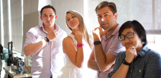 Shock Clock手环,起床困难终结者!