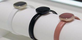 健身一族新选择,三星奉上Charm运动手环