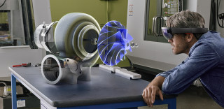 微软Hololens更新:外形依旧 功能更炫酷!