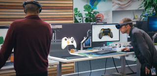 卡牌变怪兽!用HoloLens玩《游戏王》就是这么炫酷!