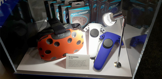 HTC Vive保护套：VR设备也能五彩缤纷
