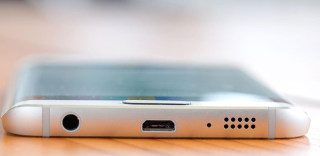 跟风?突破?小米7月神秘新机或将使用曲面屏和双摄像头