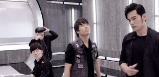 周杰伦VR新玩法:不用插线也能玩HTC Vive?