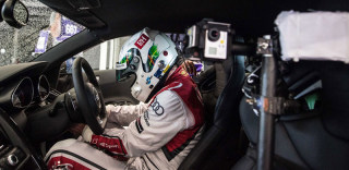 VR版《头文字D》?奥迪车手带来VR赛车极致快感!