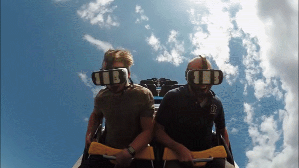 超人VR过山车中的冒险之旅