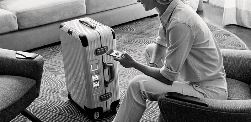 Rimowa行李箱+E-Ink电子标签，为你带来最潇洒的旅途！