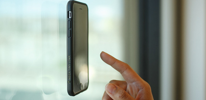 Mega Tiny反重力手机壳：让iPhone随意吸附在物体表面，自拍杆走开！
