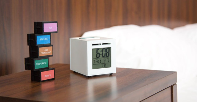 SensorWake气味闹钟：在香气弥漫的房间你睡得着吗？