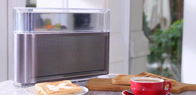 Toasteroid 智能烤面包机：爱心早餐画出来！