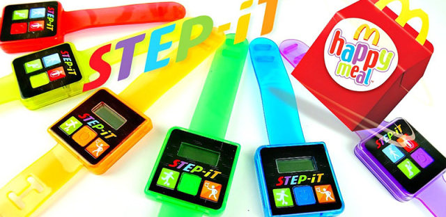麦当劳Step-It运动智能手表玩具：想要身材好，先要吃得饱？