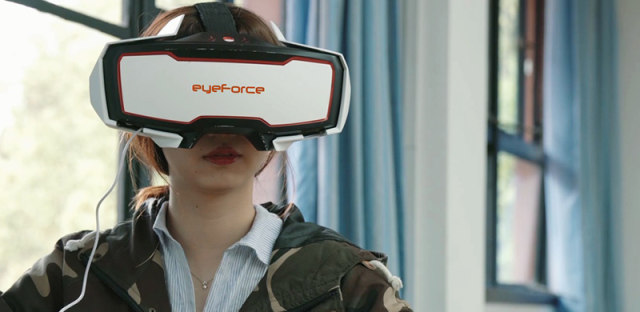 超大视场角eyeForce VR眼镜 让你见识下什么叫大场面！