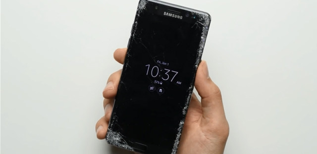 手机碎屏之殇：为什么智能手机屏幕仍是不耐摔？