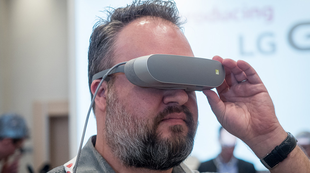无线传输和VR一体机才是虚拟现实的未来