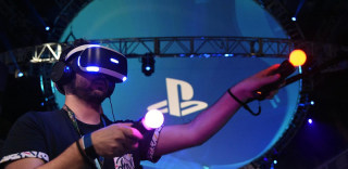 索尼:想等明年的PSVR升级版?暂时没戏!