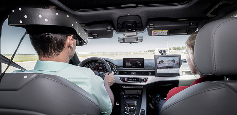奥迪VR汽车：戴上VR眼镜就发车，你敢开吗？