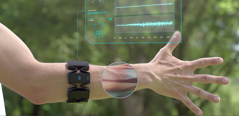 真实与虚拟的无线手势控制，Myo腕带都能做到