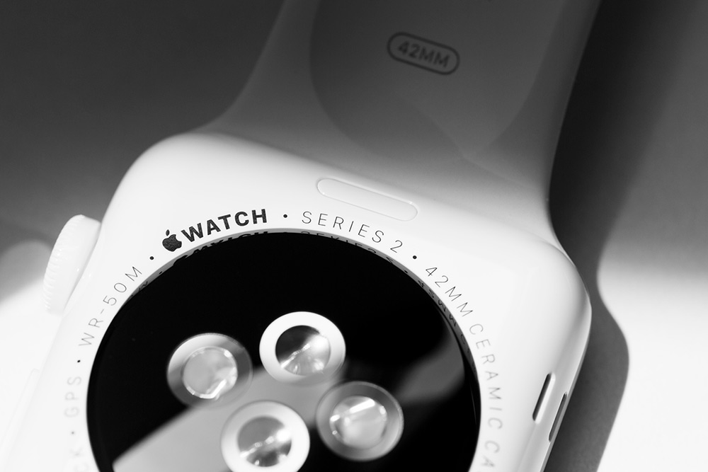 陶瓷白iPhone8背面效果图