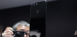 华强北威武！iPhone6改亮黑iPhone7，成本低到令人发指！