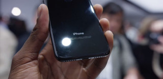 亮黑iPhone7贴膜有风险!拿什么拯救脆弱的亮黑色iPhone7?