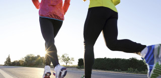 能发电的运动服?这种智能织物纤维可在跑步时为手机供电