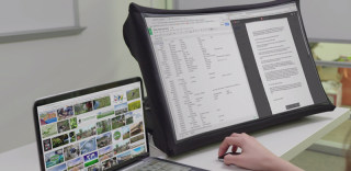 显示器还能随身携带?这个24寸显示器折叠起来只有字典大小