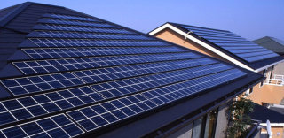 质量好还价格低,给一个不换特斯拉太阳能屋顶的理由?