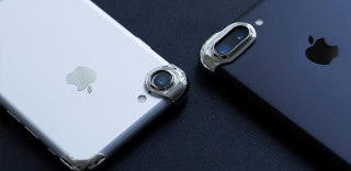 苹果Rmour手机壳:亮黑iPhone7戴套照样能装逼!