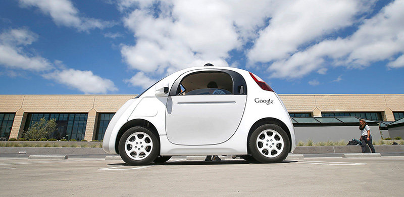 谷歌再退一步，终于要帮无人车安装方向盘了