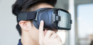 拳打微软HoloLens脚踢Magic Leap，三星说要称霸混合现实领域