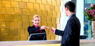 前台小妹要失业?微信新功能让你刷脸入住酒店,全程自助超方便