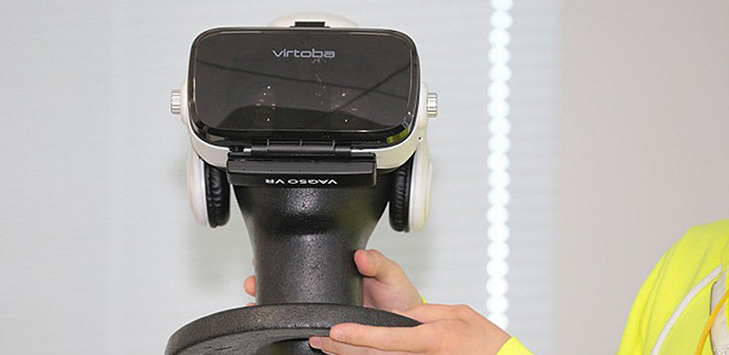 如何在VR中闻到少女体香？日本VAQSO VR气味装置满足你