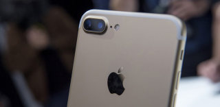 让iPhone摆脱镜头突出:2mm厚度facetVISION手机镜头问世!