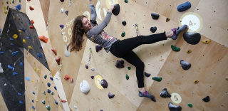 让攀岩像电子游戏一样刺激,AR攀岩你试过没?