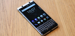 黑莓末代旗舰BlackBerry KEYone发布:重新定义了全键盘手机