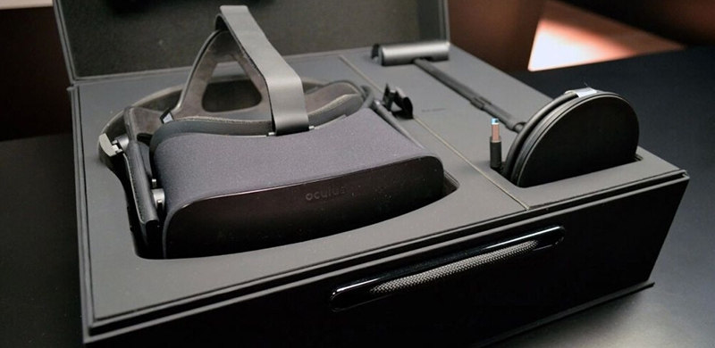 Oculus套装永久降价200美元！求HTC Vive心理阴影面积