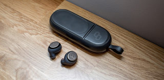 能对37种语言实时翻译:Mymanu Clik堪称最聪明无线耳机!