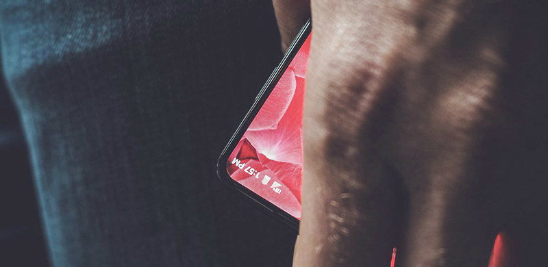 安卓之父Andy Rubin首款旗舰手机亮相，公然挑战小米MIX？