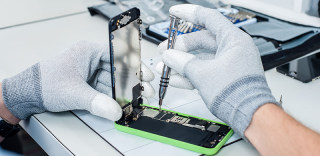 澳洲Apple霸王条款惹争议，让在第三方维修的iPhone秒变砖？