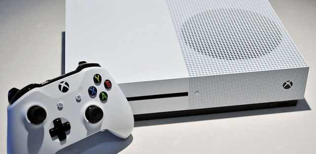 微软自信称Xbox天蝎座性价比第一，可玩家似乎不买账