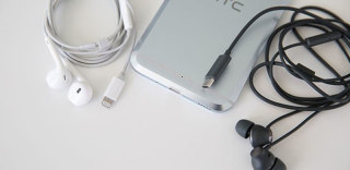 3.5mm耳机孔惨遭嫌弃!Type-C耳机和转接头到底哪里好?