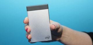 将PC主机塞进钱包:信用卡大小的Compute Card也能很强悍