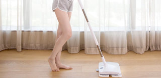 米家洒哇地咔擦地机:超高频率擦地机,节省时间还不伤腰!