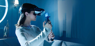 联想AR玩出新高度:戴上AR头盔,你也能成为“绝地武士”