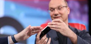 Essential Phone出货已成难题,安卓之父又给自己挖了两个坑