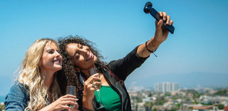 一键分享+子弹时间:Insta360 ONE全景运动相机你心动没?