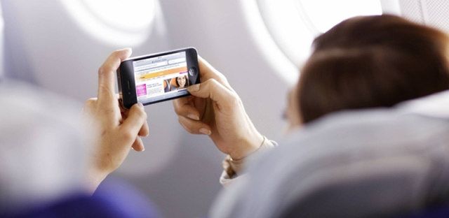 搭国内航班也能玩手机了，那以往飞机禁用手机的原因是什么？