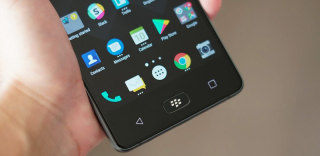 黑莓Motion抛弃全键盘设计,实用与信仰之间你选哪一个?