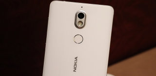 蔡司镜头回归与玻璃机身加持,捷足先登的诺基亚7怎么样?