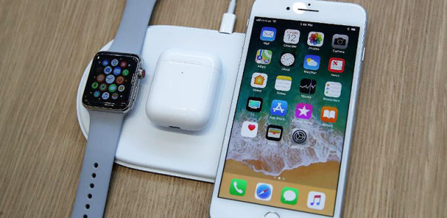 为了缩短你和iPhone无线充电的距离，苹果做了这些努力